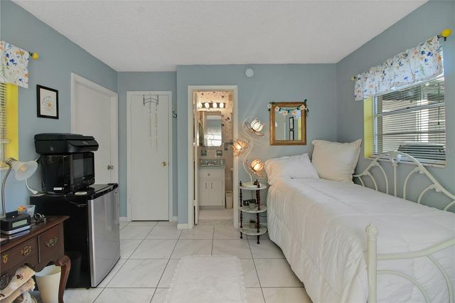 6122 E GLENCOE STREET, Inverness, FL 34452