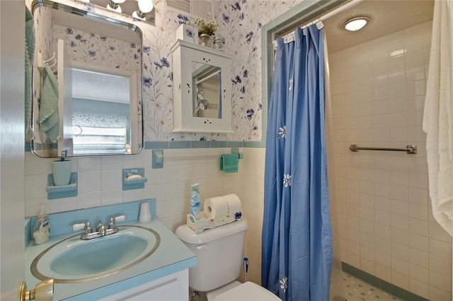 6122 E GLENCOE STREET, Inverness, FL 34452