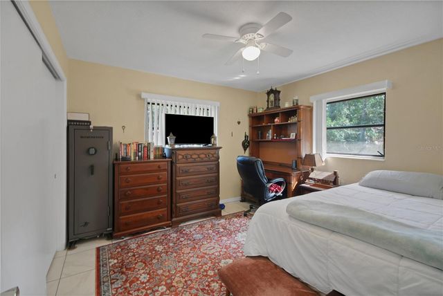 6122 E GLENCOE STREET, Inverness, FL 34452