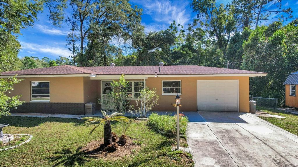 6122 E GLENCOE STREET, Inverness, FL 34452