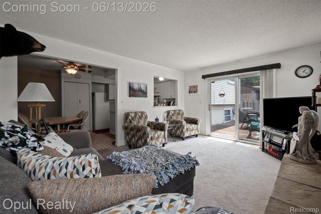 1218 Barchester Street, Westland, MI 48186