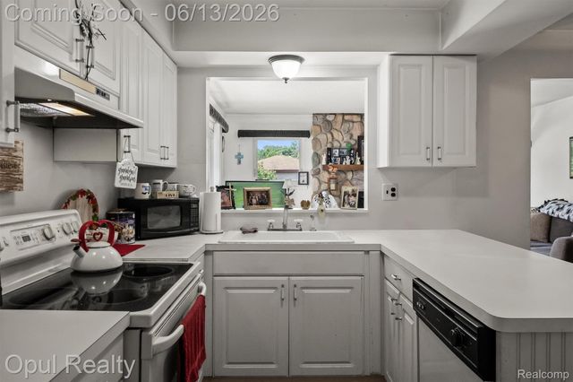 1218 Barchester Street, Westland, MI 48186