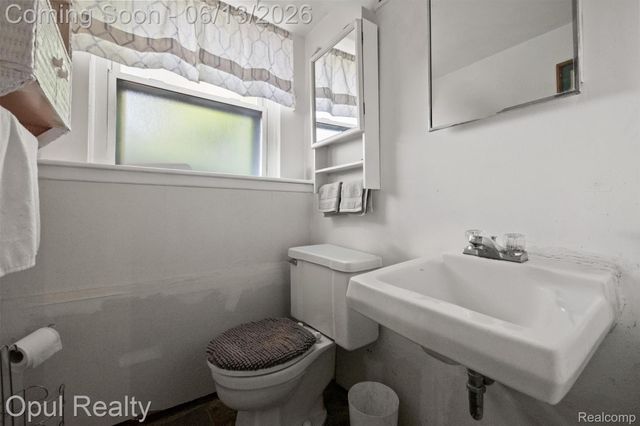 1218 Barchester Street, Westland, MI 48186