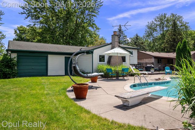 1218 Barchester Street, Westland, MI 48186