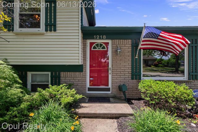 1218 Barchester Street, Westland, MI 48186