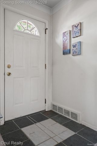 1218 Barchester Street, Westland, MI 48186