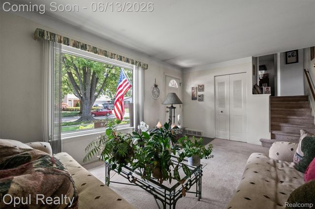 1218 Barchester Street, Westland, MI 48186