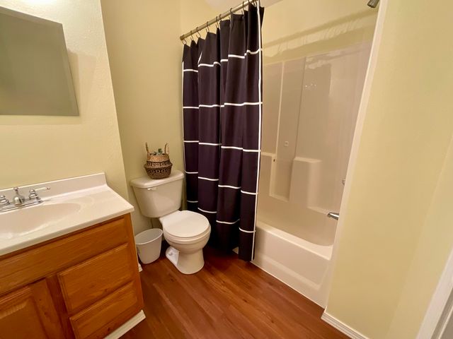 147 Mystic Avenue, Hollister, MO 65672