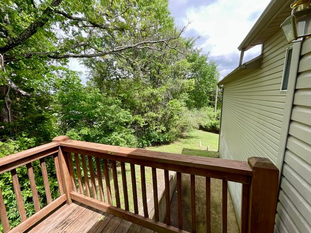147 Mystic Avenue, Hollister, MO 65672