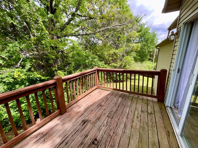 147 Mystic Avenue, Hollister, MO 65672