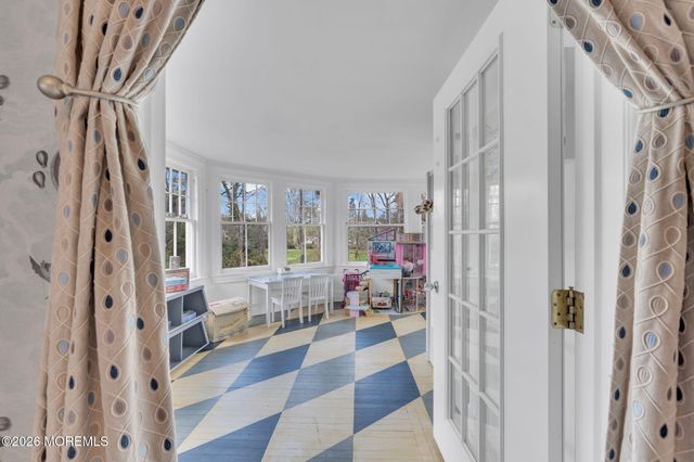 82 Buena Vista Avenue, Rumson, NJ 07760