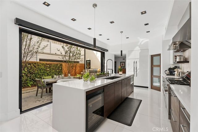 605 Marigold Avenue, Corona Del Mar, CA 92625