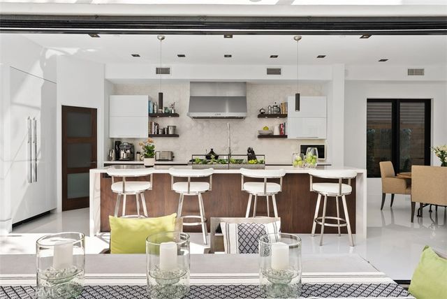 605 Marigold Avenue, Corona Del Mar, CA 92625