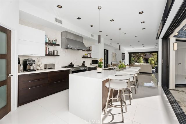 605 Marigold Avenue, Corona Del Mar, CA 92625