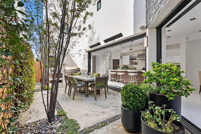 605 Marigold Avenue, Corona Del Mar, CA 92625