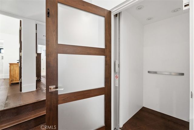 605 Marigold Avenue, Corona Del Mar, CA 92625