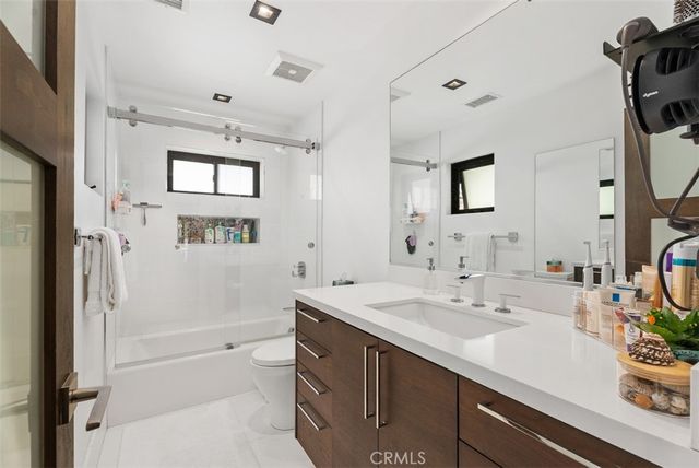 605 Marigold Avenue, Corona Del Mar, CA 92625