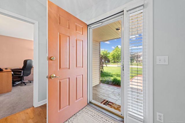 5800 Jeanne Marie Drive, White Lake Twp, MI 48383