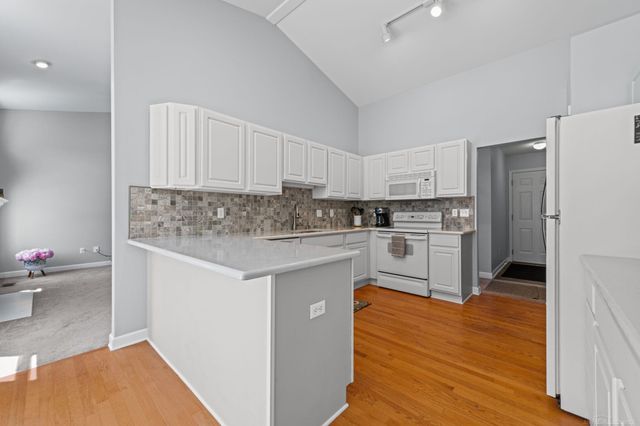 5800 Jeanne Marie Drive, White Lake Twp, MI 48383