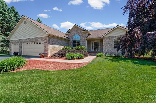 5800 Jeanne Marie Drive, White Lake Twp, MI 48383