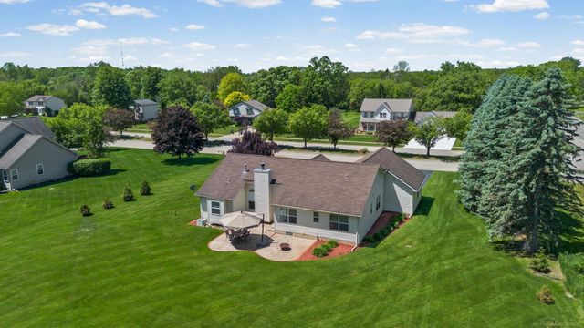 5800 Jeanne Marie Drive, White Lake Twp, MI 48383