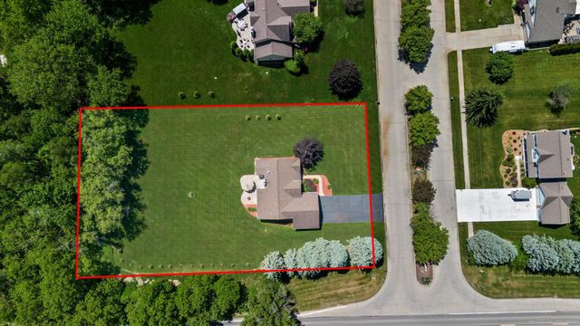 5800 Jeanne Marie Drive, White Lake Twp, MI 48383