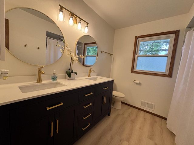 4625 Camfield DRIVE, Brookfield, WI 53045
