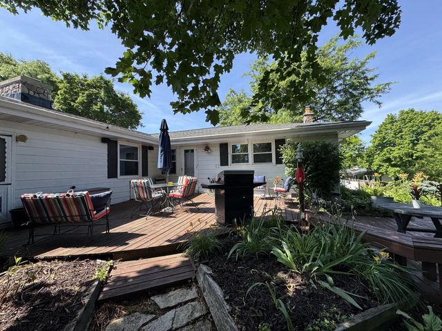 4625 Camfield DRIVE, Brookfield, WI 53045