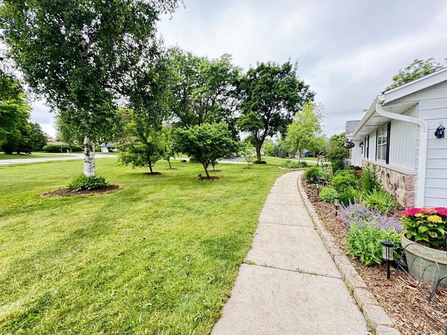 4625 Camfield DRIVE, Brookfield, WI 53045