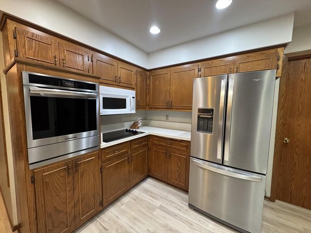 4625 Camfield DRIVE, Brookfield, WI 53045
