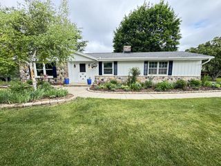 4625 Camfield DRIVE, Brookfield, WI 53045