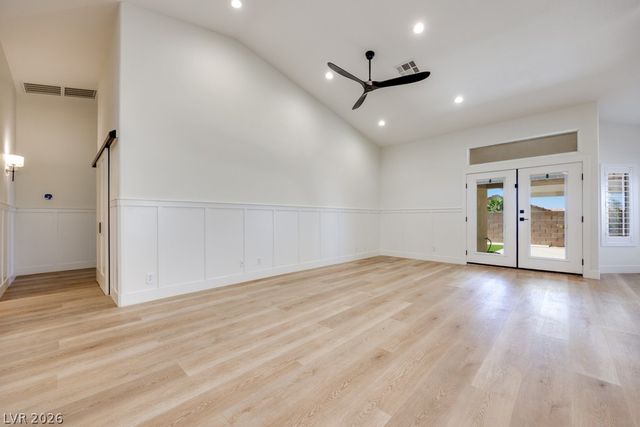 928 San Eduardo Avenue, Henderson, NV 89002