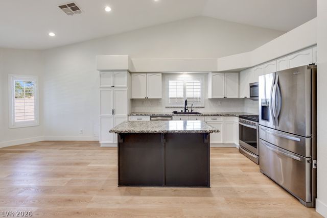 928 San Eduardo Avenue, Henderson, NV 89002