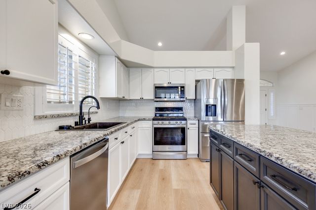 928 San Eduardo Avenue, Henderson, NV 89002