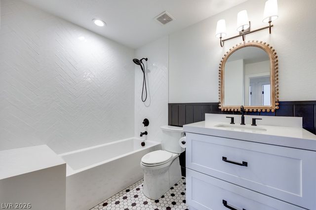 928 San Eduardo Avenue, Henderson, NV 89002