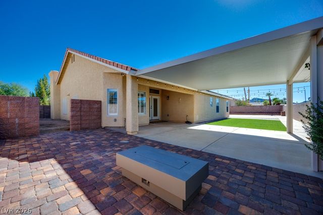 928 San Eduardo Avenue, Henderson, NV 89002
