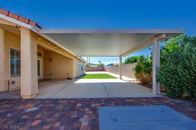 928 San Eduardo Avenue, Henderson, NV 89002