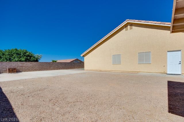 928 San Eduardo Avenue, Henderson, NV 89002