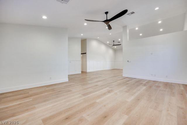 928 San Eduardo Avenue, Henderson, NV 89002