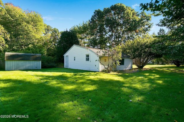 135 Crawfords Corner Road, Holmdel, NJ 07733