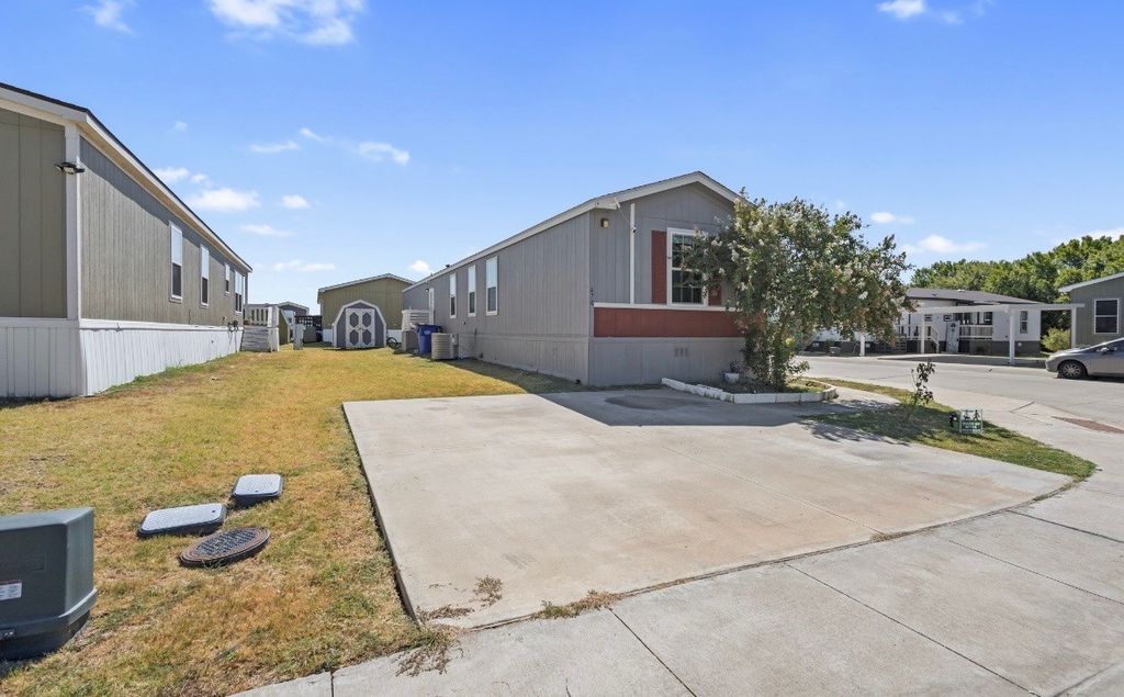 1800 Preston on the Lake Boulevard 470, Little Elm, TX 75068 — photo 3