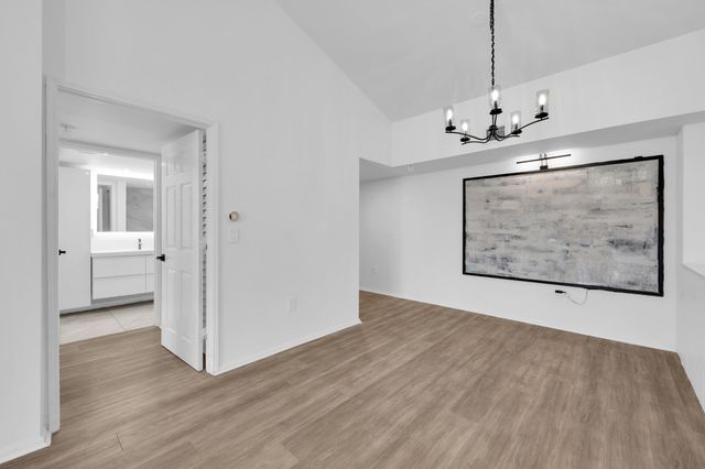 272 Village Boulevard Apt 7304, Tequesta, FL 33469