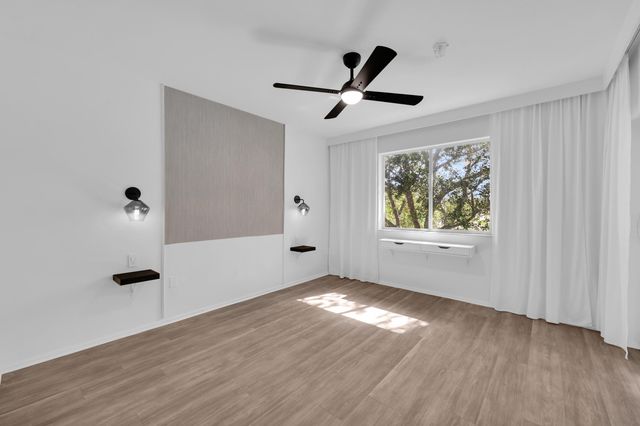272 Village Boulevard Apt 7304, Tequesta, FL 33469