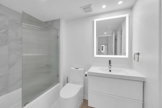 272 Village Boulevard Apt 7304, Tequesta, FL 33469