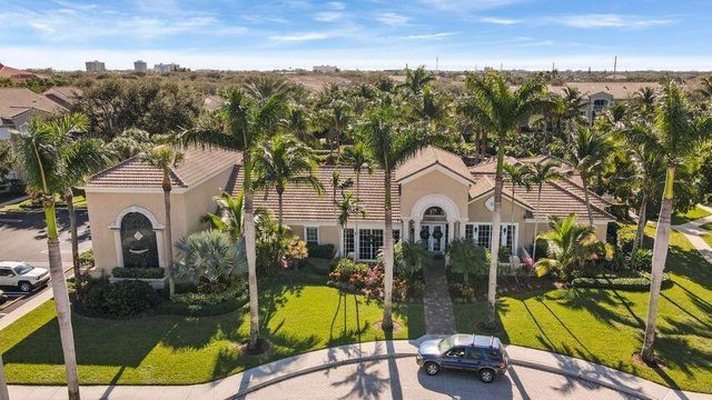 272 Village Boulevard Apt 7304, Tequesta, FL 33469