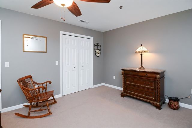 216 Reservoir Street 308, Holden, MA 01520