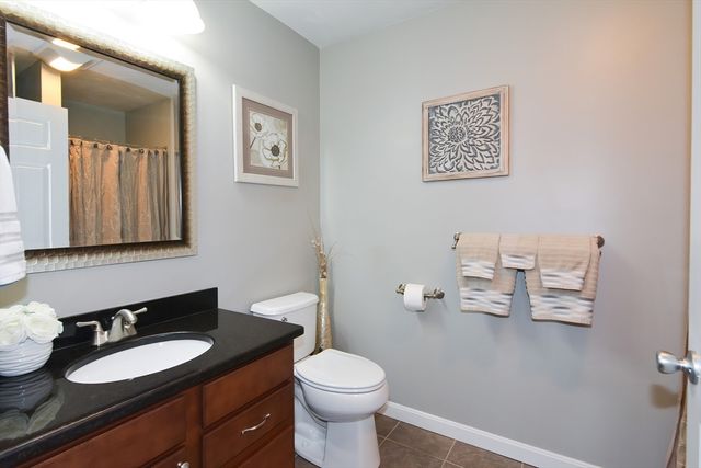 216 Reservoir Street 308, Holden, MA 01520