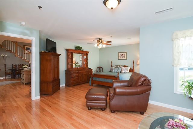 216 Reservoir Street 308, Holden, MA 01520