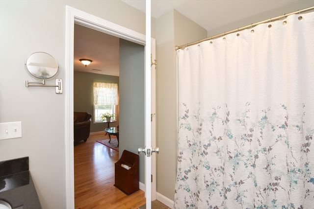 216 Reservoir Street 308, Holden, MA 01520