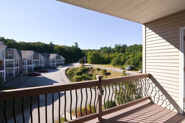 216 Reservoir Street 308, Holden, MA 01520